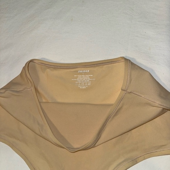 NWOT SKIMS High-Waisted Tan Bikini Bottom - Picture 2 of 3